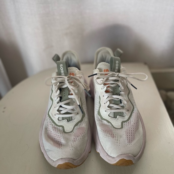 Sorel Kinetic Breakthru Day Lace Sneaker in Dreamy White - Picture 8 of 9